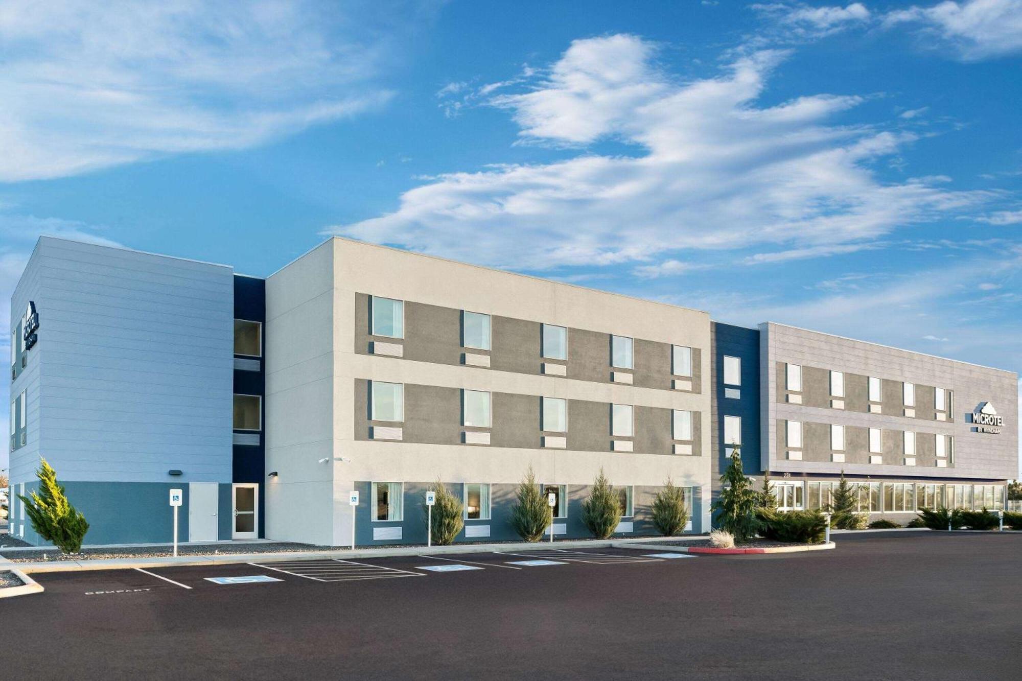 Holiday Inn Express & Suites George - Quincy South By Ihg Exterior photo
