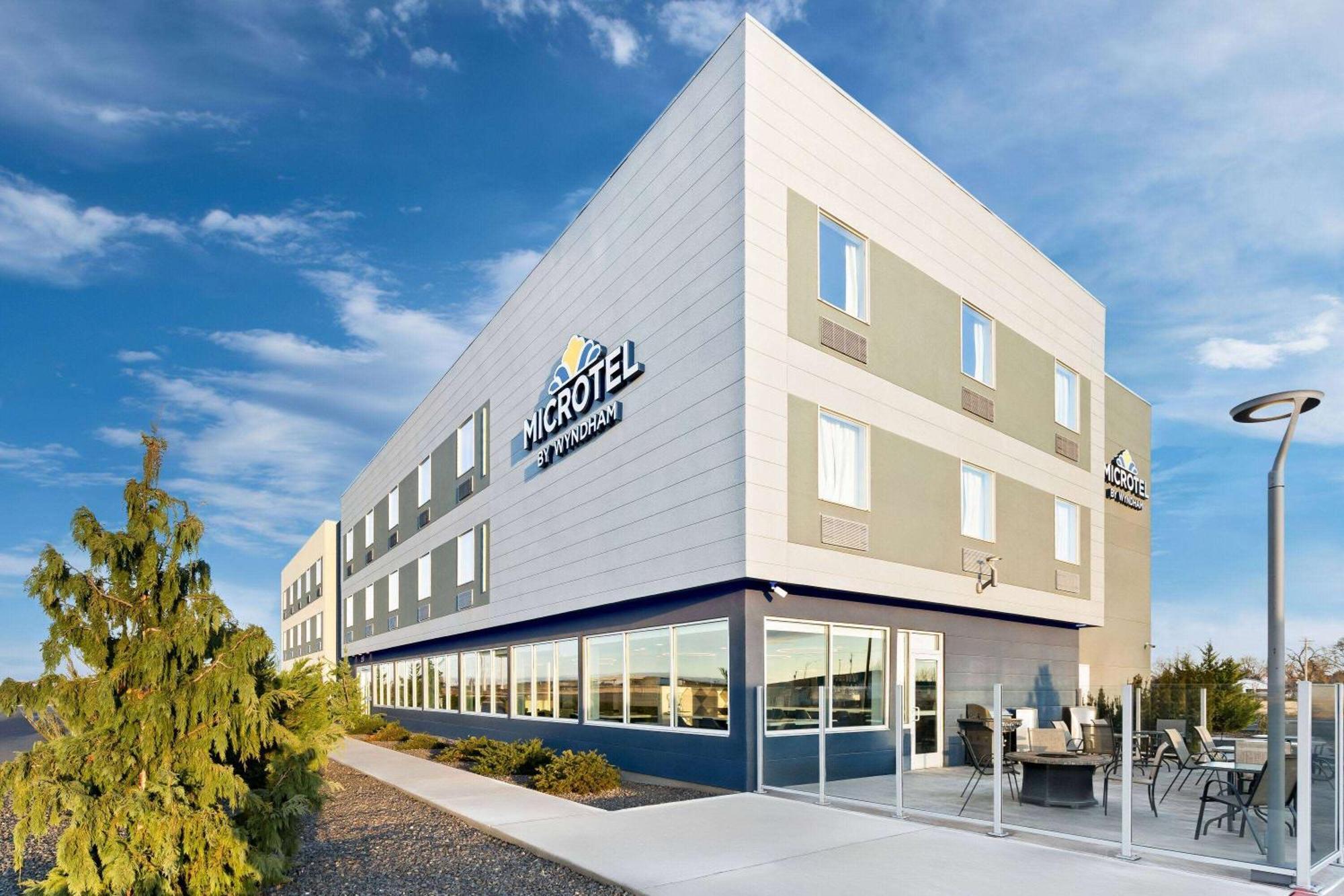 Holiday Inn Express & Suites George - Quincy South By Ihg Exterior photo