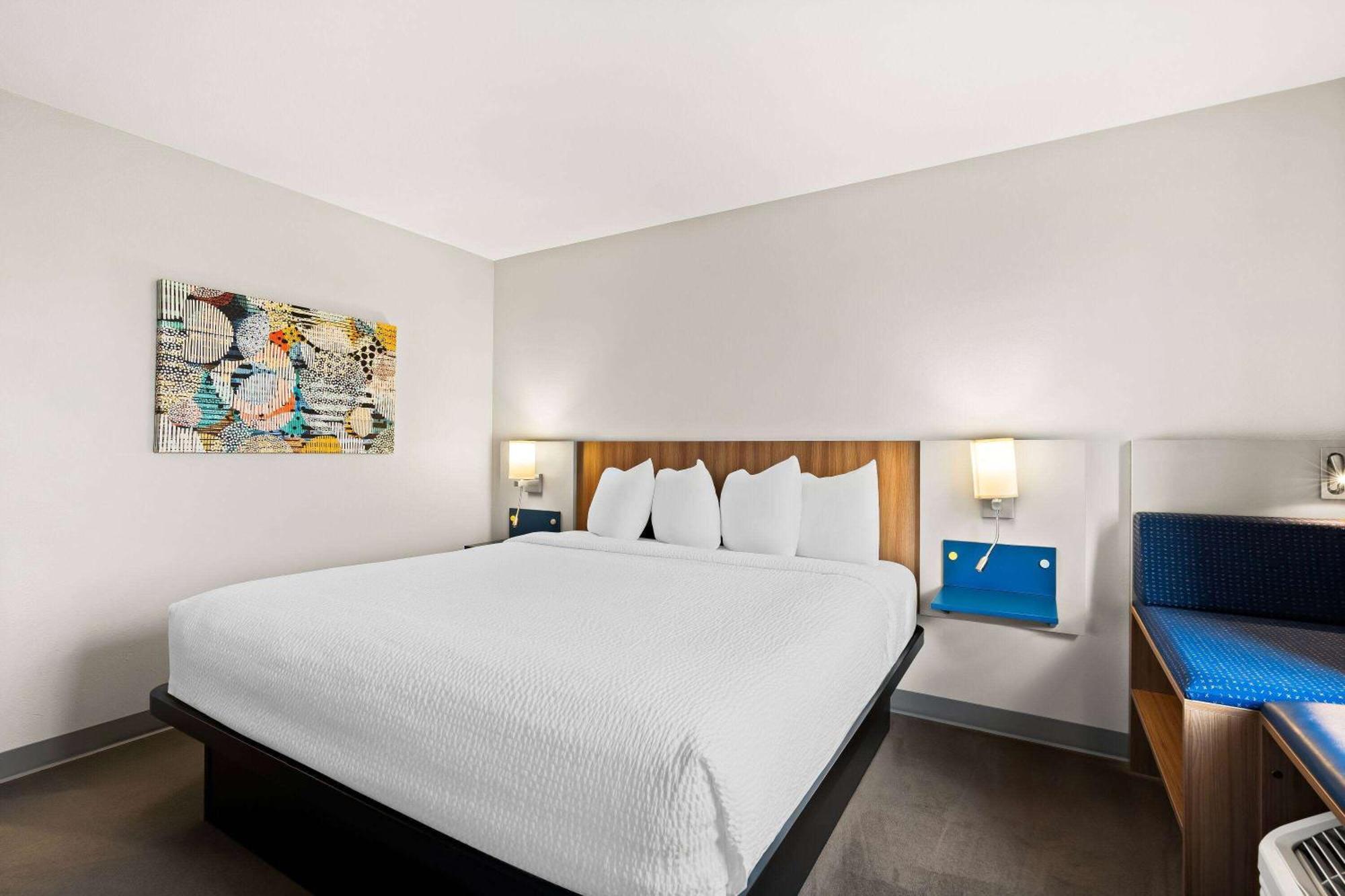 Holiday Inn Express & Suites George - Quincy South By Ihg Exterior photo