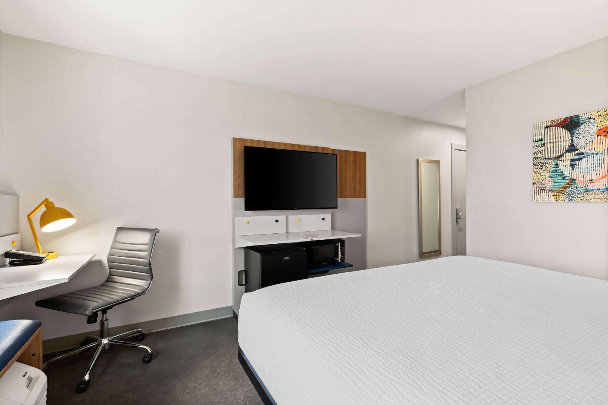 Holiday Inn Express & Suites George - Quincy South By Ihg Exterior photo